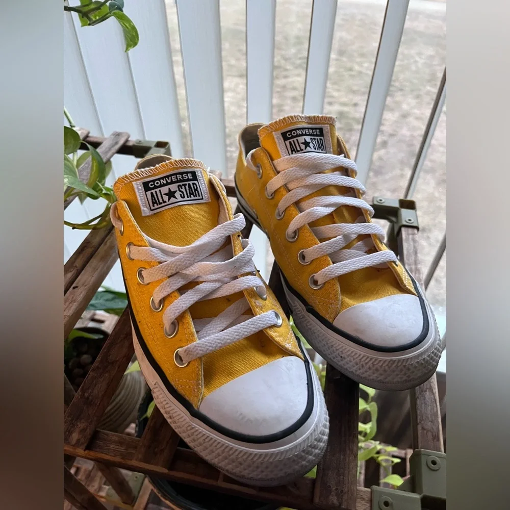 Converse Chuck Taylor All Star Low Top Sneakers -Yellow - Picture 2 of 5